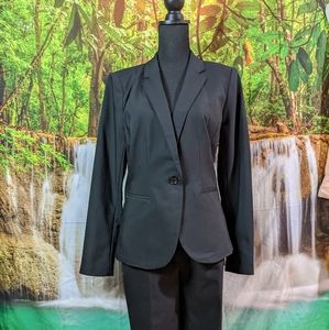 SOLD! Women's black suit (jacket & capris) NWT, NWOT, Size 12